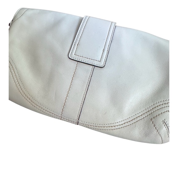 Coach Elegant Off White Leather Shoulder Bag Soho Authentic - Picture 17 of 17